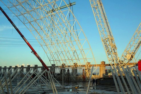 嘉定枝江五柳树市场北大门网架工程